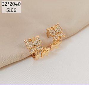 HUGGIE MARIPOSA CZ CON MARIPOSA DIJE LISA COLGANDO