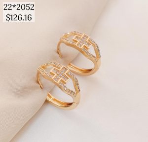 HUGGIES CON CRUZ  CUADRADA DENTRO DE RECTANGULO CZ