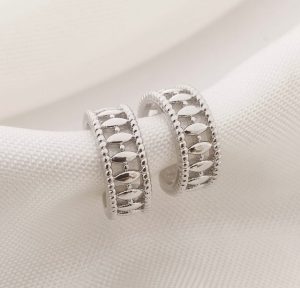 ARETE CUFF DOBLE CON ESTRELLAS