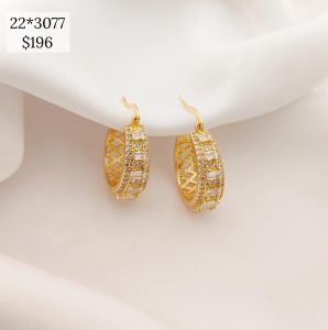 ARRACADA CON ZIRCONIAS ALREDEDOR