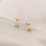 ARETE EN FORMA DE CONEJO CABEZA DE PERLA