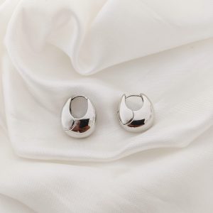 ARETE HUGGIE HUEVO PLANO