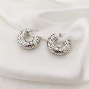 ARRACADA POSTE TUVO CALADO GEOMETRICO