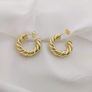 ARRACADA TUVO TORSAL CHICO