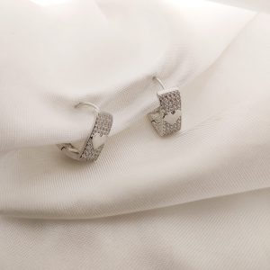 ARETE CUADRADO ZIRCONIA CON CORAZON
