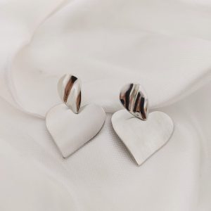 ARETE GOTA INVERTIDA LISA , PLACA CORAZON MATE