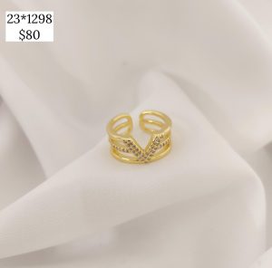 ANILLO TRIPLE V CON PAVE