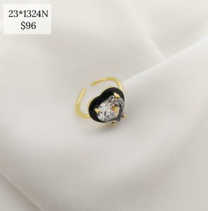 ANILLO DELGADO ZIRCONIA CORAZ?N Y ESMALTADO