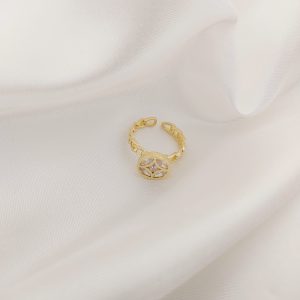 ANILLO DISCO CON ROMBO CENTRO SOBRE ARO CAENA PLANCHADA