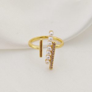 ANILLO FORMA T CON PERLAS