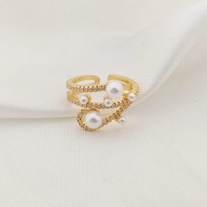 ANILLO CON ZIRCONIAS Y PERLA EN PUNTAS