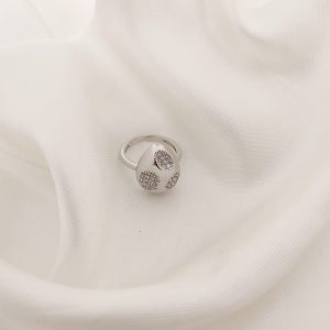 ANILLO ROCA CON ABOLLADURAS PAVE