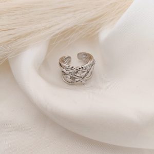 ANILLO MULTI LINEAS CRUZADAS CON ZIRCONIA