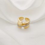 ANILLO BANDA RAYADA CON HUECOS V , LINEA DIAGONAL CZ