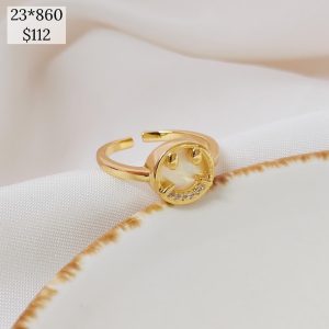 Anillo cara feliz madre perla fondo