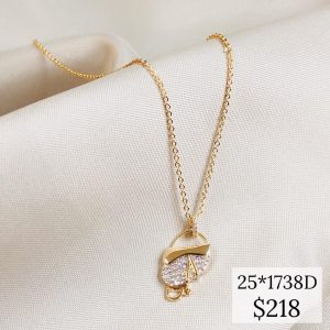 COLLAR BOLSITA CON MO?O