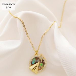 COLLAR CIRCULO AVION Y LUCERO FONDO COLOR