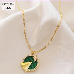 COLLAR CIRCULO AVION Y LUCERO FONDO COLOR