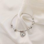 PULSO RIGIDO DE CORAZON CON OJITOS