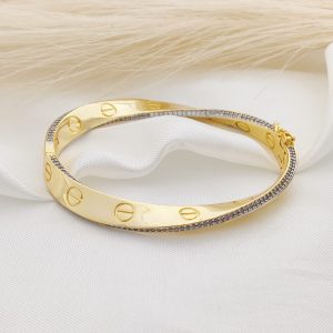 PULSO ARO TORCIDO CON DIBUJO CLAVO