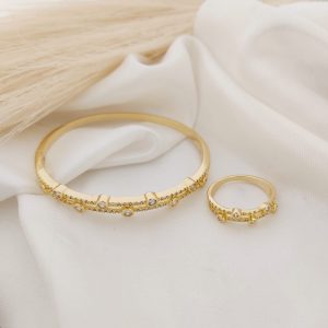 SET ANILLO Y PULSO RIGIDO CZ REDONDAS EN RIELES CZ