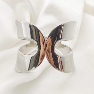 BRAZALETE DE PERNO DOS LENGUAS AL FRENTE ENCONTRADAS HUECAS