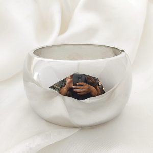 BRAZALETE DE PERNO EN FORMA DONA MARTILLADO