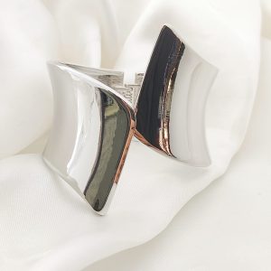 BRAZALETE DE PERNO BARRAS RECTANGULO PLANAS DESPLAZADAS