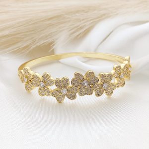BRAZALETE RIGIDO BANDA DE TREBOLES PAVE