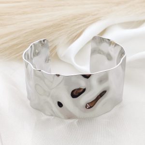 BRAZALETE RIGIDO PLACA CORRUGADA AJUSTABLE