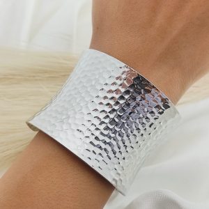 BRAZALETE CONVAVO MARTILLADO