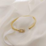 PULSO RIGIDO EN FORMA DE CINTURON