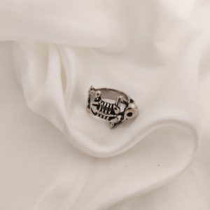 ANILLO CUERPO DE CALAVERA ENCORVADO