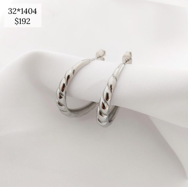 32-1404.jpg 32-1404.jpg