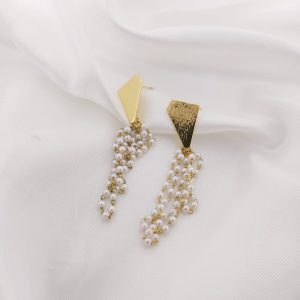 ARETE TRIANGULO IRREGULAR CON RAMO CAD MINI PERLAS