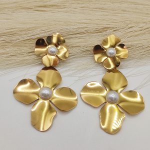 ARETE DOBE FLOR CENTRO PERLA