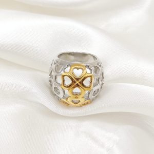 ANILLO 2 TONOS HUEVO CON CORAZONES CALADOS