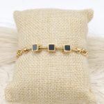 PULSO CADENA PLANA DIJE BARRA 3 CUBOS