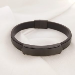 PULSO PIEL CON ACERO AL CENTRO Y PLACA