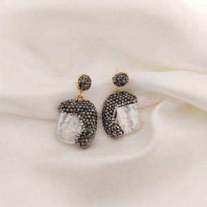 ARETE TURCO PERLA RECTANGULO CON OLAS EN NEGRO