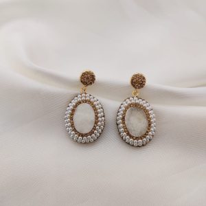 ARETE TURCO PIEDRA DRUZY OVALO Y PERLAS ALREDEDOR
