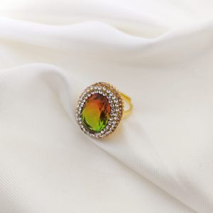 ANILLO SULTANITA OVALADA CON ZIRCONIAS ALREDEDOR