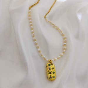 COLLAR CHAPA CADENA CON PERLA DE RIO Y BOLITAS DIJE NUGUET RECTANGULO CON CHIPS