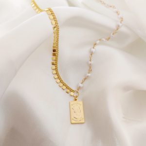 COLLAR DIJE RECT REINA CON CAD CUADRITOS /CAD CORAZON PERLA