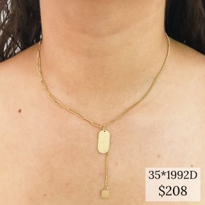 COLLAR DIJE RECTANGULO CON COLGANTE