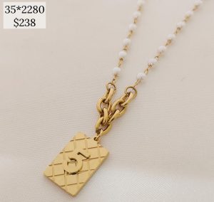 COLLAR DIJE 5 RECTANGULO CADENA PERLA