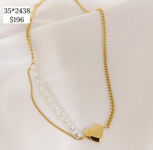 COLLAR MITAD PERLAS CON CORAZON