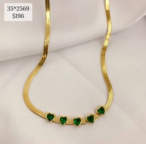 COLLAR CADENA PLANCHADA Y DIJES CORAZONES