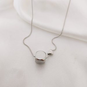 COLLAR CADENA CON DADO LISO