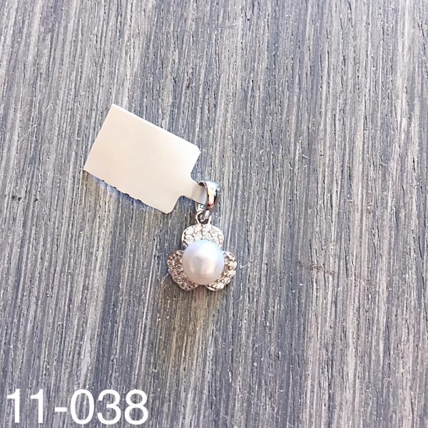 11-038.jpg 11-038.jpg